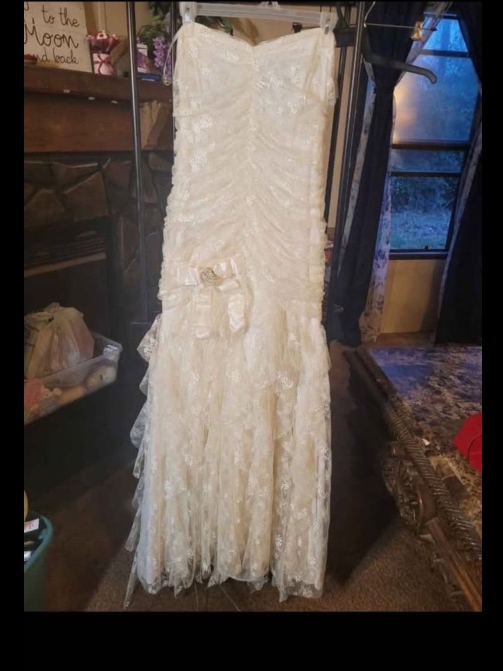 Ivory Lace Tiered Bridal Gown